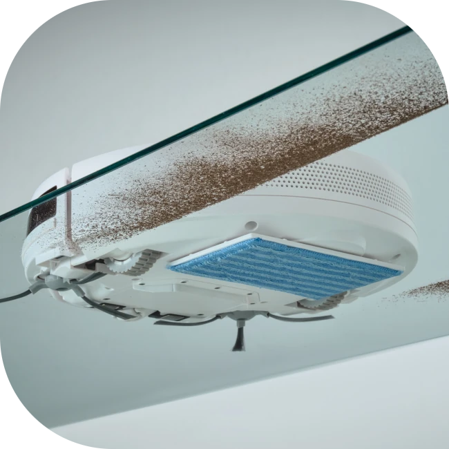 Bogaty zestaw akcesoriów robota Sencor SRV 1550WH